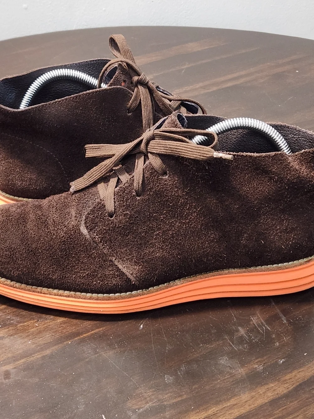 Cole Haan Lunargrand Chukka Boots Men’s 9 Brown Suede Orange Sole Luxury